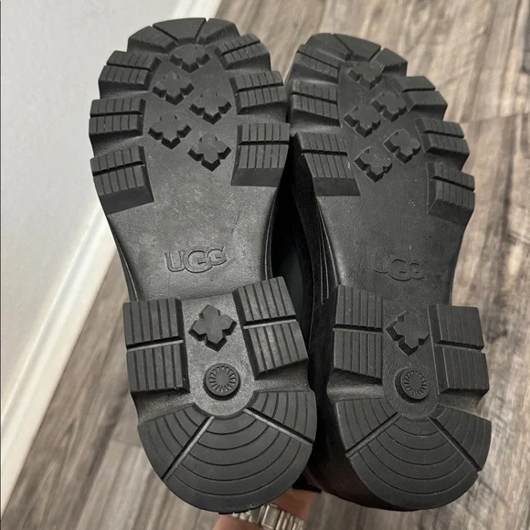 UGG Women's Brisbane Black Platform Chelsea Boots Cabincore Winter Whimsigoth 10 - Picture 7 of 10